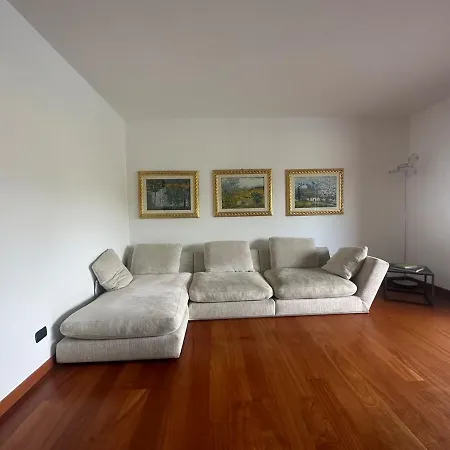 View Ac And Garage * 科莫