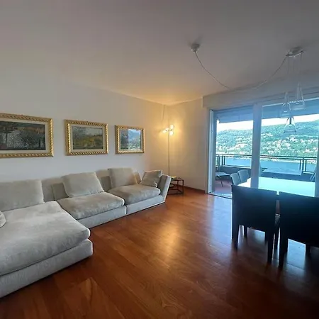 View Ac And Garage * コモ
